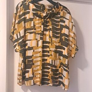 Vince Camuto Geometric Print Blouse in Olive , White, and Yellow Sz XL EUC